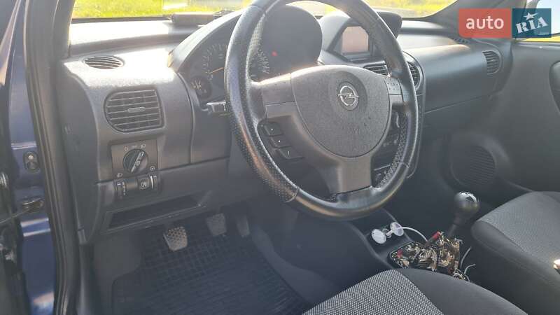 Хэтчбек Opel Corsa 2006 в Виннице