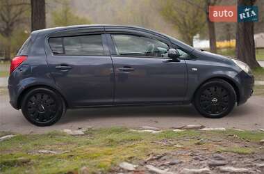 Хетчбек Opel Corsa 2010 в Слов'янську