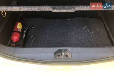 Хэтчбек Opel Corsa 2007 в 