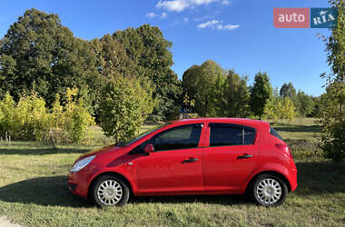 Хэтчбек Opel Corsa 2008 в 
