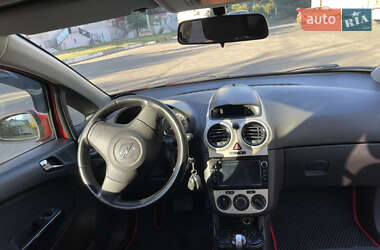 Хэтчбек Opel Corsa 2008 в 
