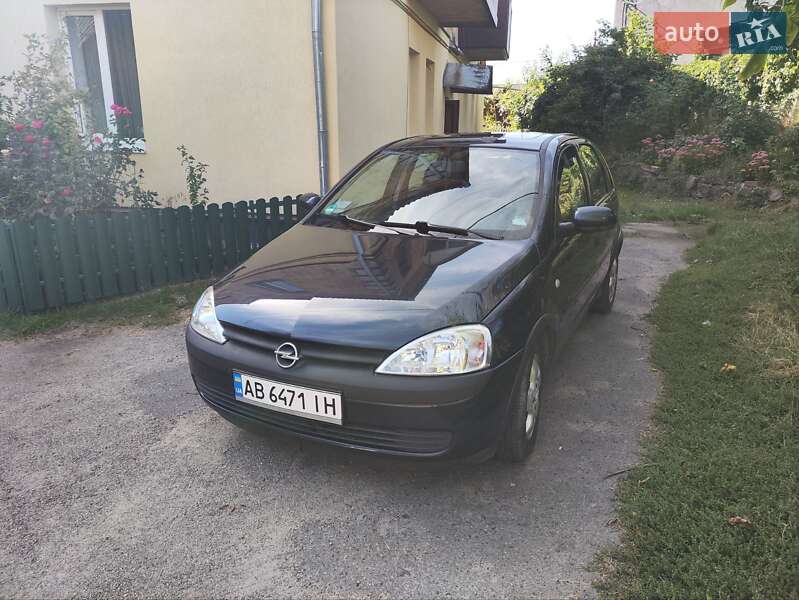Хэтчбек Opel Corsa 2001 в 