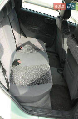 Хэтчбек Opel Corsa 2002 в 