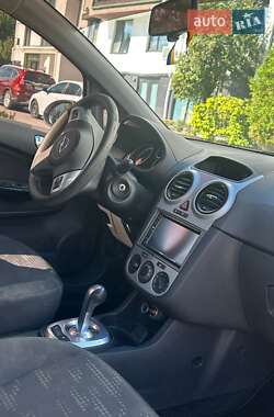 Хэтчбек Opel Corsa 2013 в 