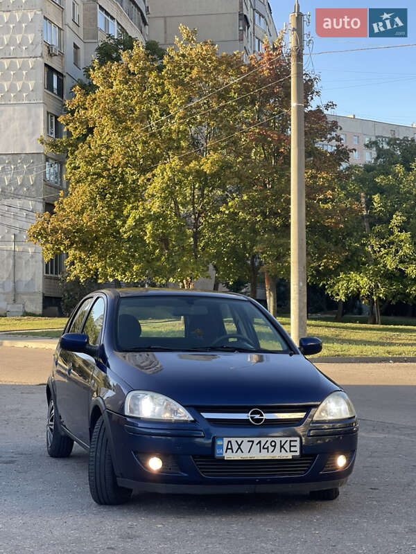 Хэтчбек Opel Corsa 2004 в Харькове