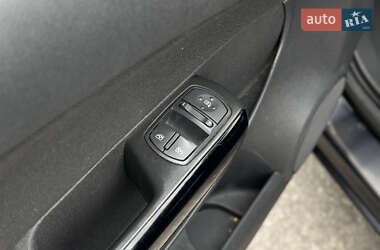 Хэтчбек Opel Corsa 2008 в 