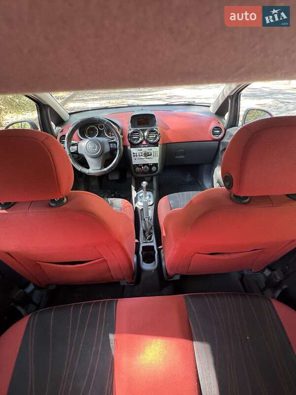 Хетчбек Opel Corsa 2009 в Запоріжжі