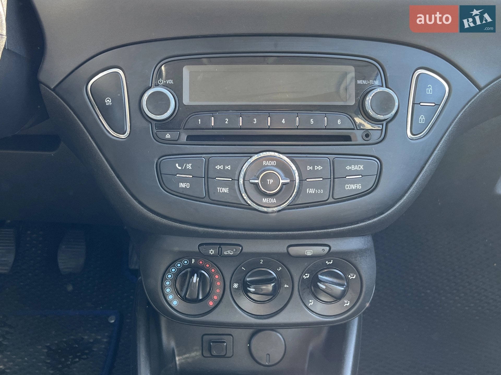 2014 Opel Corsa - мініатюра 16