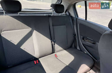 Хэтчбек Opel Corsa 2007 в 