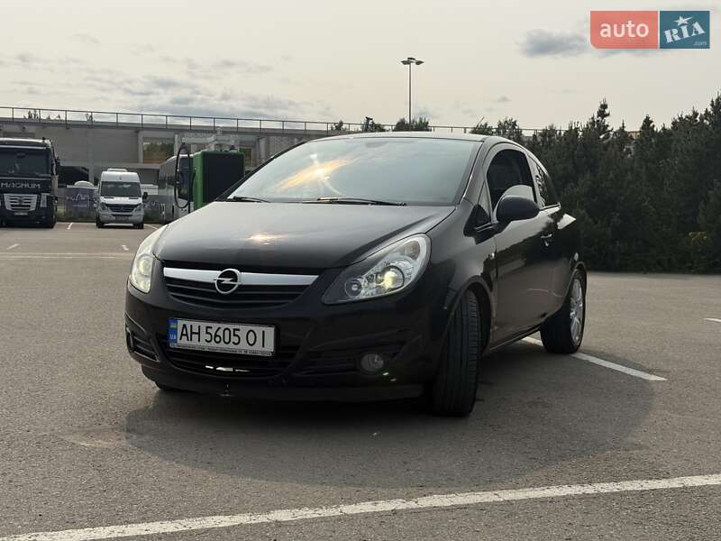 Хетчбек Opel Corsa 2010 в Вінниці