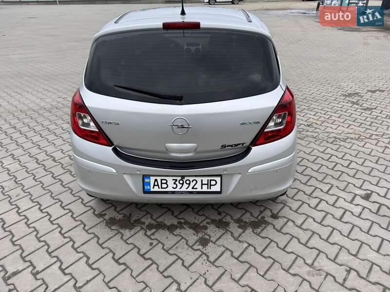 Хэтчбек Opel Corsa 2010 в Виннице