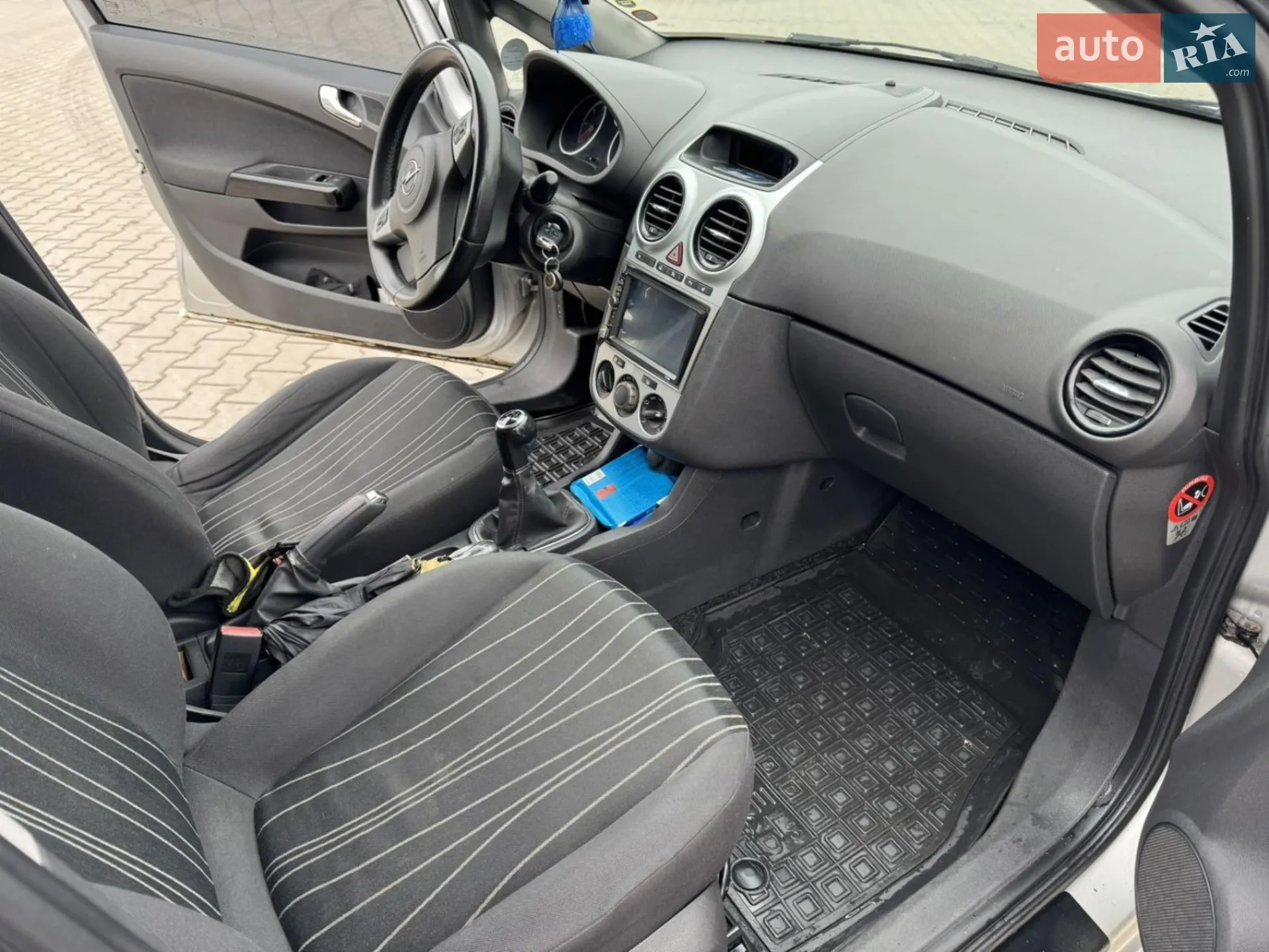 2010 Opel Corsa - мініатюра 13