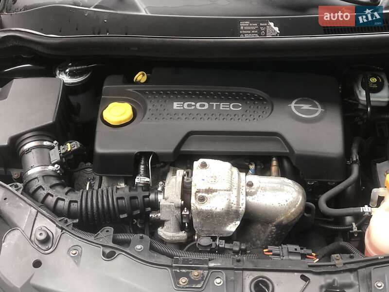 Хэтчбек Opel Corsa 2011 в Ивано-Франковске