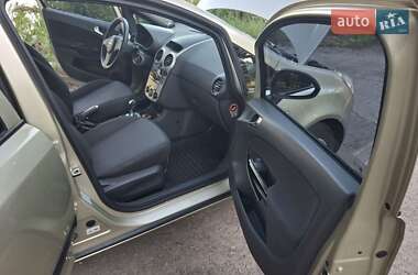 Хэтчбек Opel Corsa 2008 в 