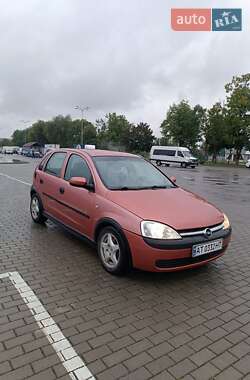 Хэтчбек Opel Corsa 2000 в 