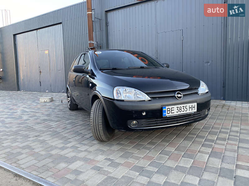 Хетчбек Opel Corsa 2001 в Миколаєві