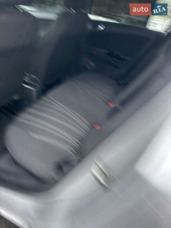 Хэтчбек Opel Corsa 2008 в Киеве