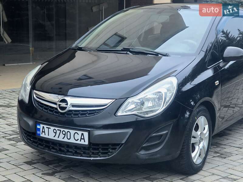 Хэтчбек Opel Corsa 2012 в Харькове