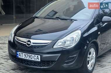 Хэтчбек Opel Corsa 2012 в 