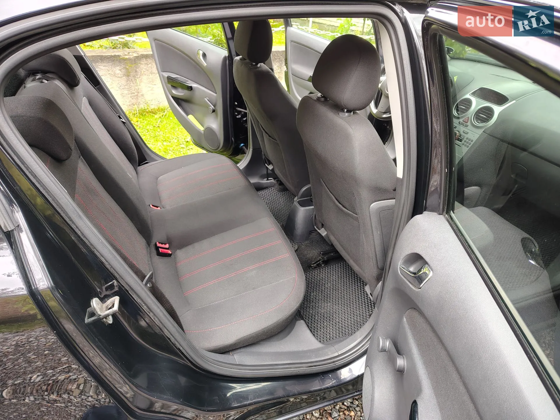 2010 Opel Corsa - мініатюра 17