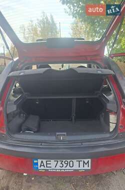 Хэтчбек Opel Corsa 2003 в 
