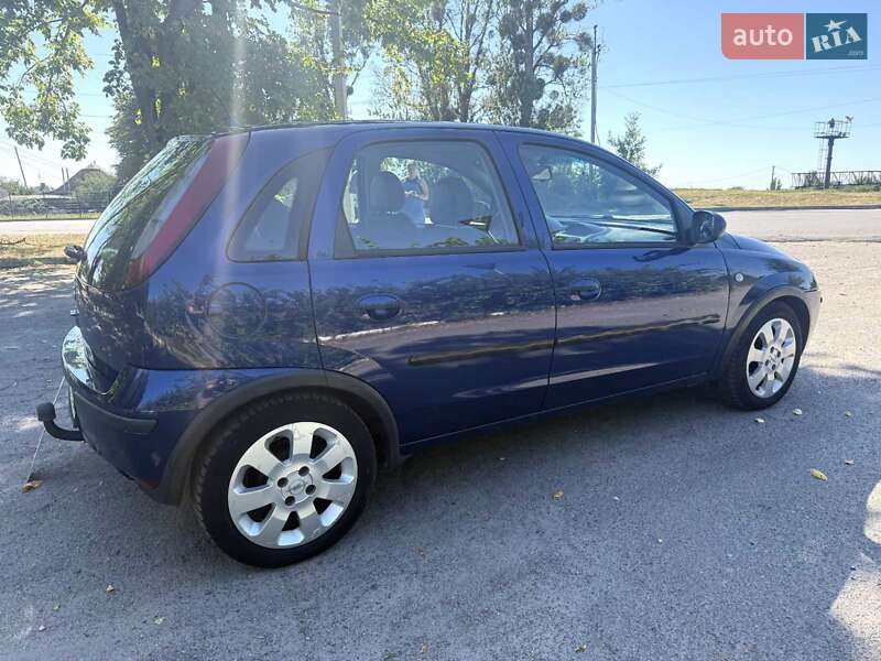 Хэтчбек Opel Corsa 2004 в Жмеринке