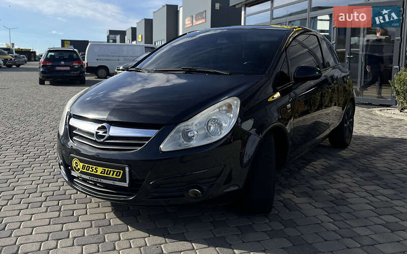 Хэтчбек Opel Corsa 2014 в Мукачево