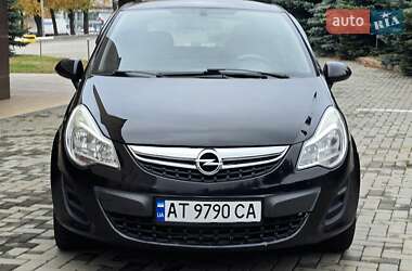 Хэтчбек Opel Corsa 2012 в  фото 4 Хэтчбек Opel Corsa 2012 в