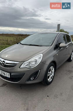 Хетчбек Opel Corsa 2012 в Калуші