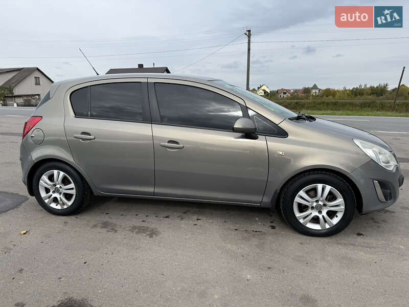 Хэтчбек Opel Corsa 2012 в Калуше фото 2 Хэтчбек Opel Corsa 2012 в Калуше