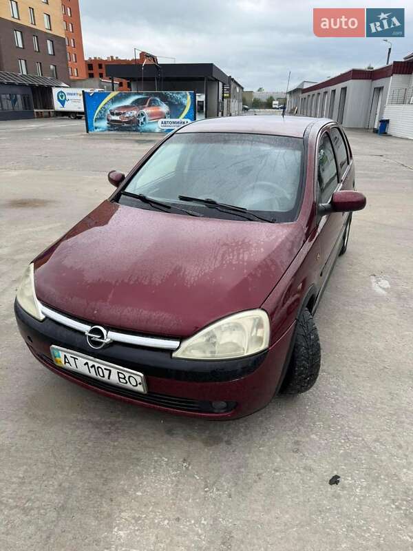 Хетчбек Opel Corsa 2002 в  фото Хетчбек Opel Corsa 2002 в