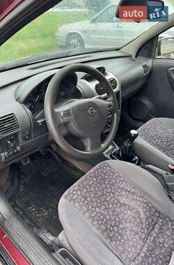 Хетчбек Opel Corsa 2002 в  фото 6 Хетчбек Opel Corsa 2002 в