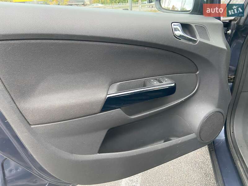 Хетчбек Opel Corsa 2008 в Києві фото 16 Хетчбек Opel Corsa 2008 в Києві