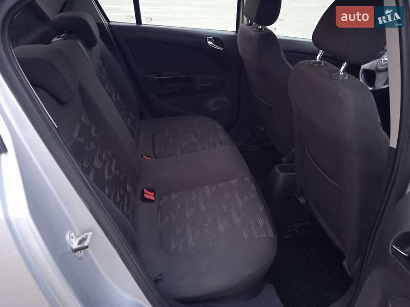Хетчбек Opel Corsa 2012 в Нововолинську фото 13 Хетчбек Opel Corsa 2012 в Нововолинську