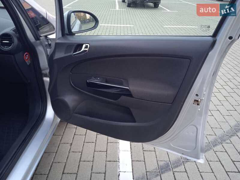 Хетчбек Opel Corsa 2012 в Нововолинську фото 18 Хетчбек Opel Corsa 2012 в Нововолинську