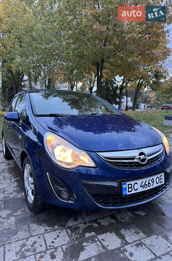 Хэтчбек Opel Corsa 2012 в Львове