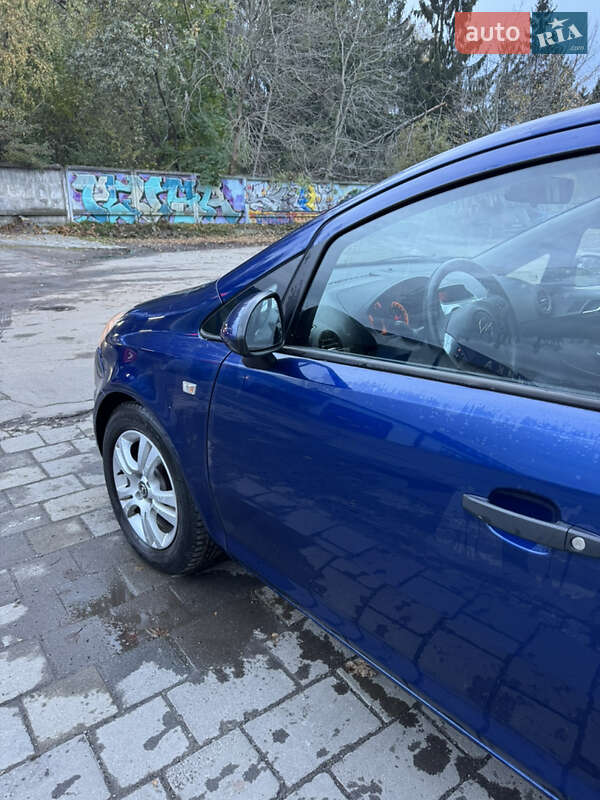 Хетчбек Opel Corsa 2012 в Львові
