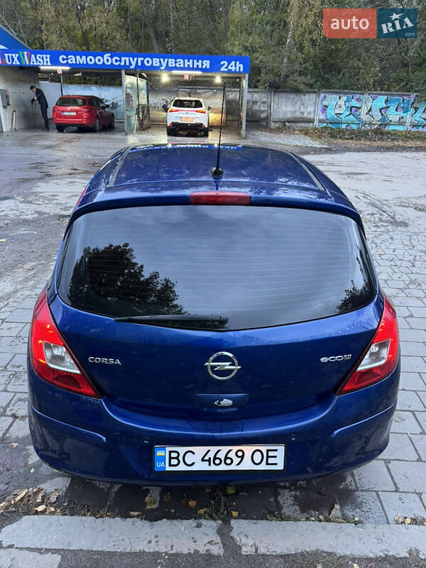 Хетчбек Opel Corsa 2012 в Львові