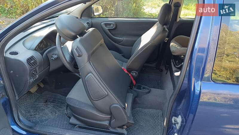 Хэтчбек Opel Corsa 2005 в Тернополе фото 4 Хэтчбек Opel Corsa 2005 в Тернополе