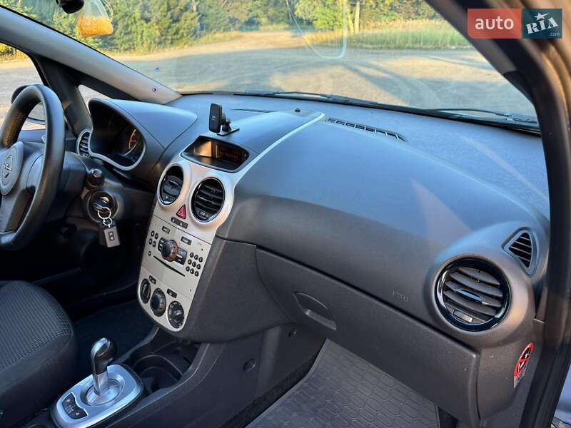 Хэтчбек Opel Corsa 2007 в Долине фото 9 Хэтчбек Opel Corsa 2007 в Долине