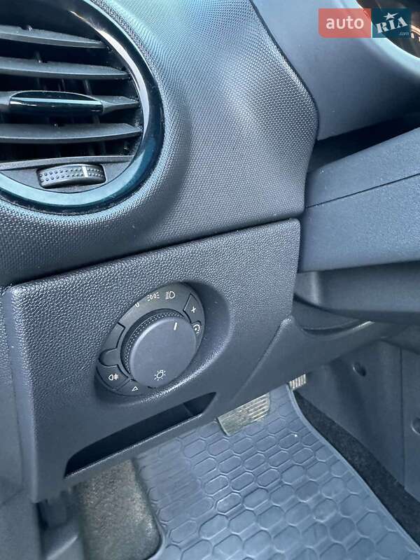 Хэтчбек Opel Corsa 2007 в Долине фото 13 Хэтчбек Opel Corsa 2007 в Долине