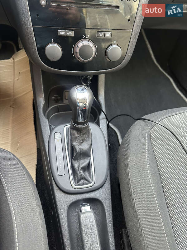 Хэтчбек Opel Corsa 2013 в Львове фото 14 Хэтчбек Opel Corsa 2013 в Львове