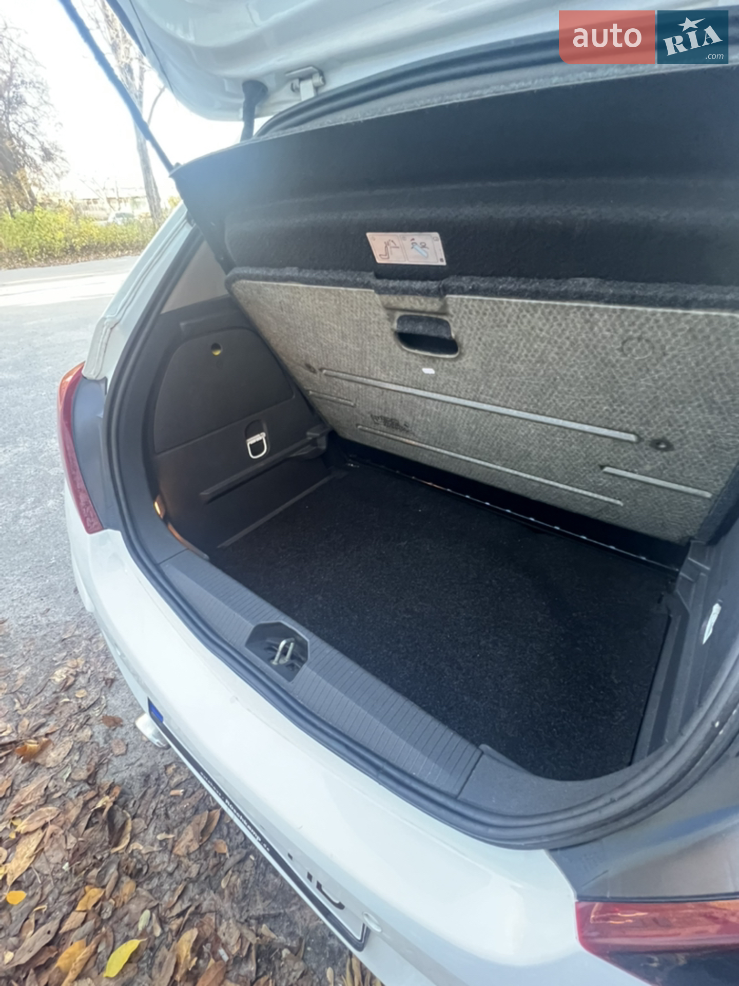 2011 Opel Corsa - мініатюра 12