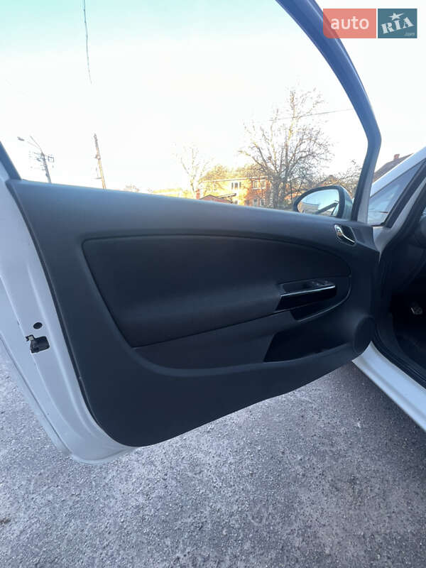 Хетчбек Opel Corsa 2011 в Вінниці