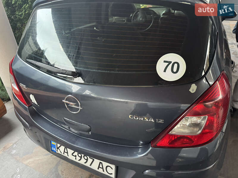 Хетчбек Opel Corsa 2008 в Крюківщині