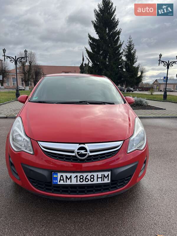 Хэтчбек Opel Corsa 2012 в Житомире