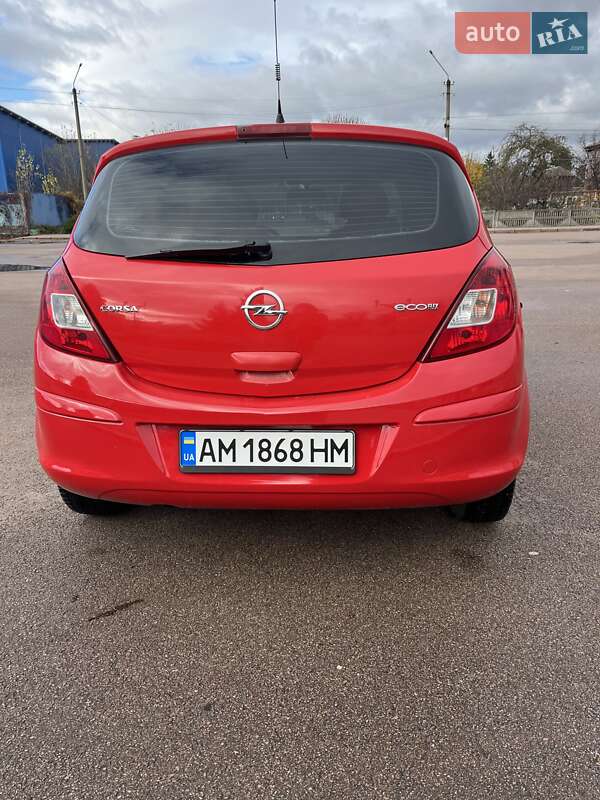 Хэтчбек Opel Corsa 2012 в Житомире