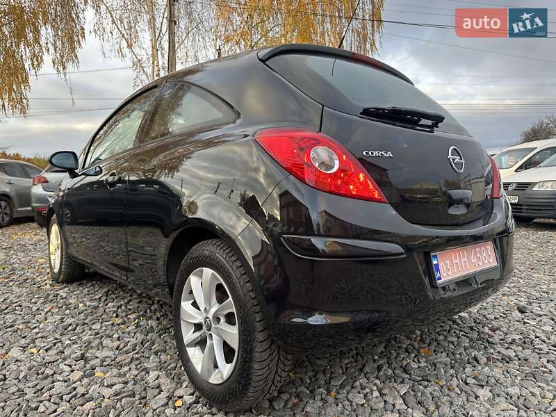 Хэтчбек Opel Corsa 2014 в Смеле
