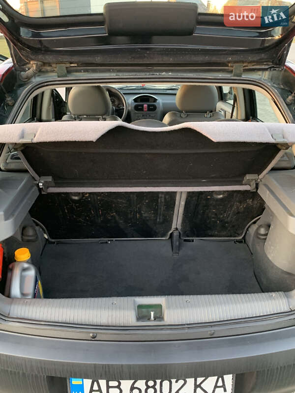 Хетчбек Opel Corsa 2001 в Вінниці