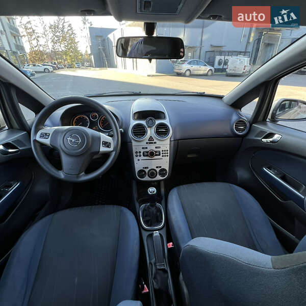 Хэтчбек Opel Corsa 2007 в Ужгороде